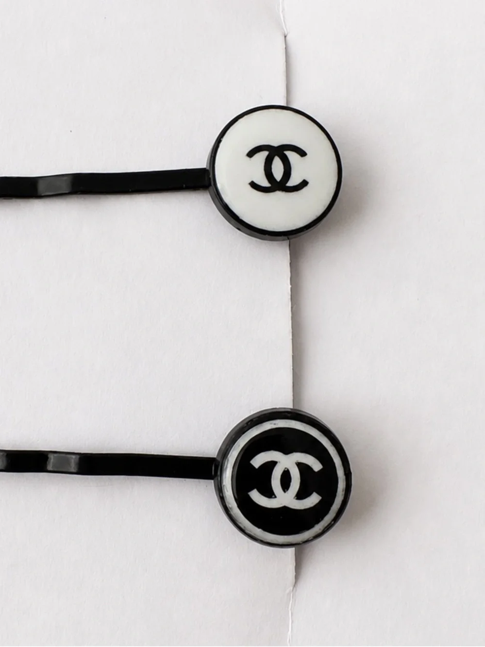 Chanel Beauté Promotional CC Hairpin Set